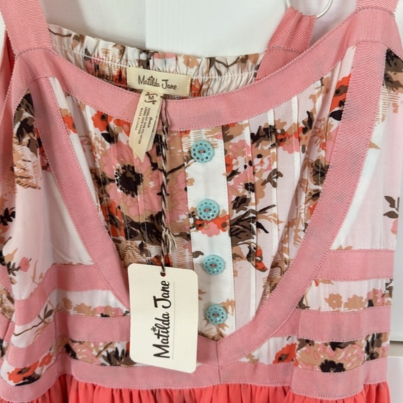 Nwt Matilda Jane SUPER CUTE sundress. Adjustable straps side zip sheer overlay🌼 - Picture 10 of 12